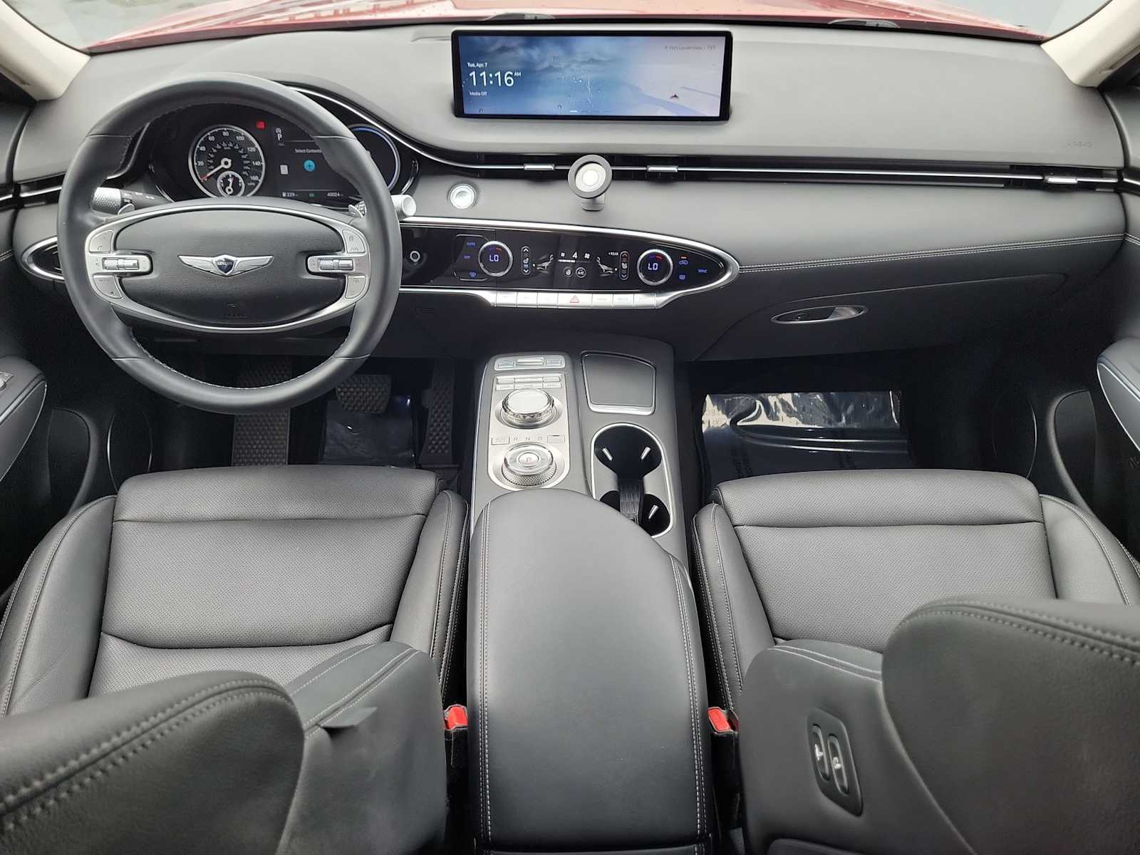 Thumbnail: 2023 Genesis GV70 - 14