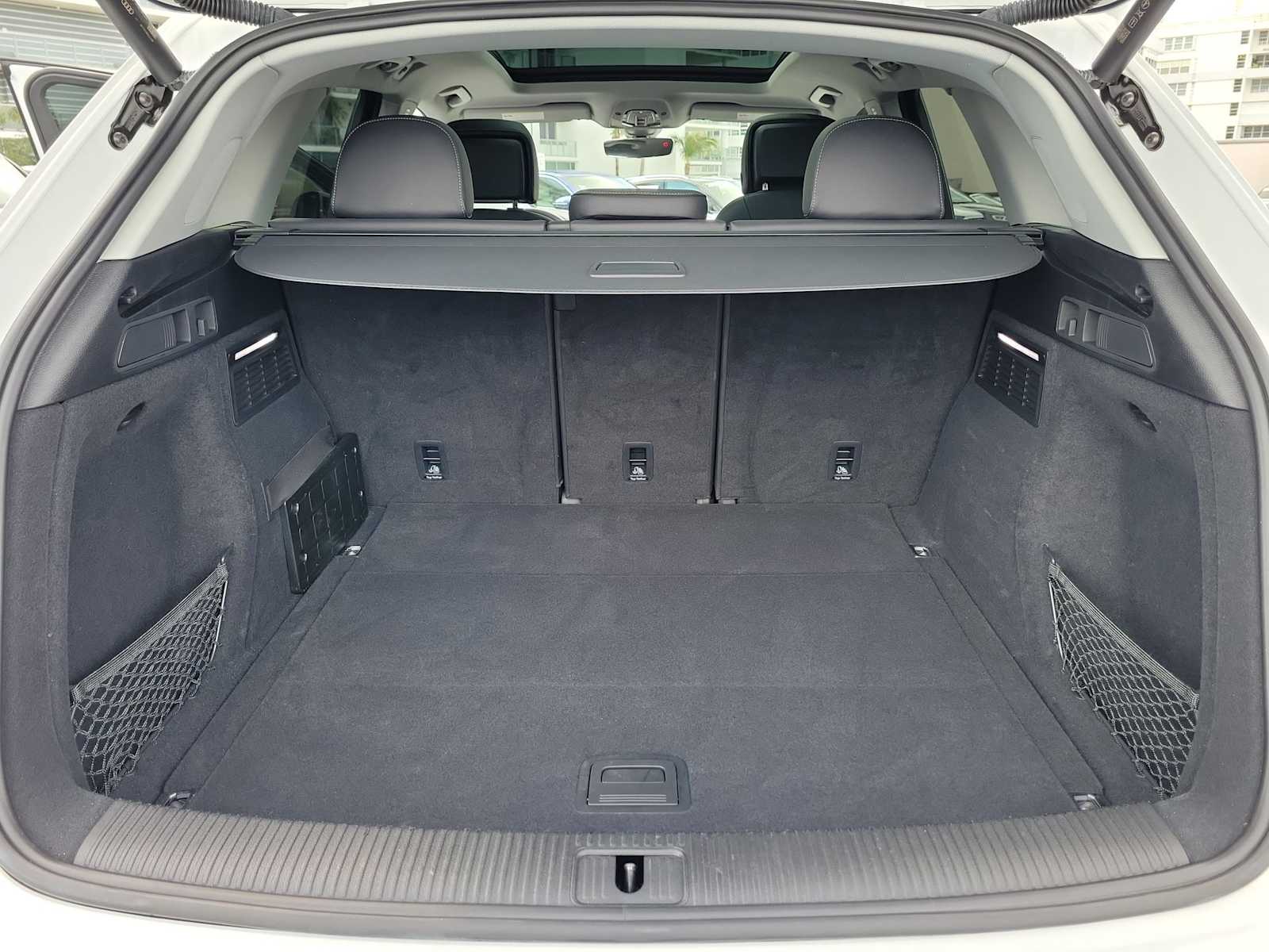 Thumbnail: 2023 Audi Q5 - 26