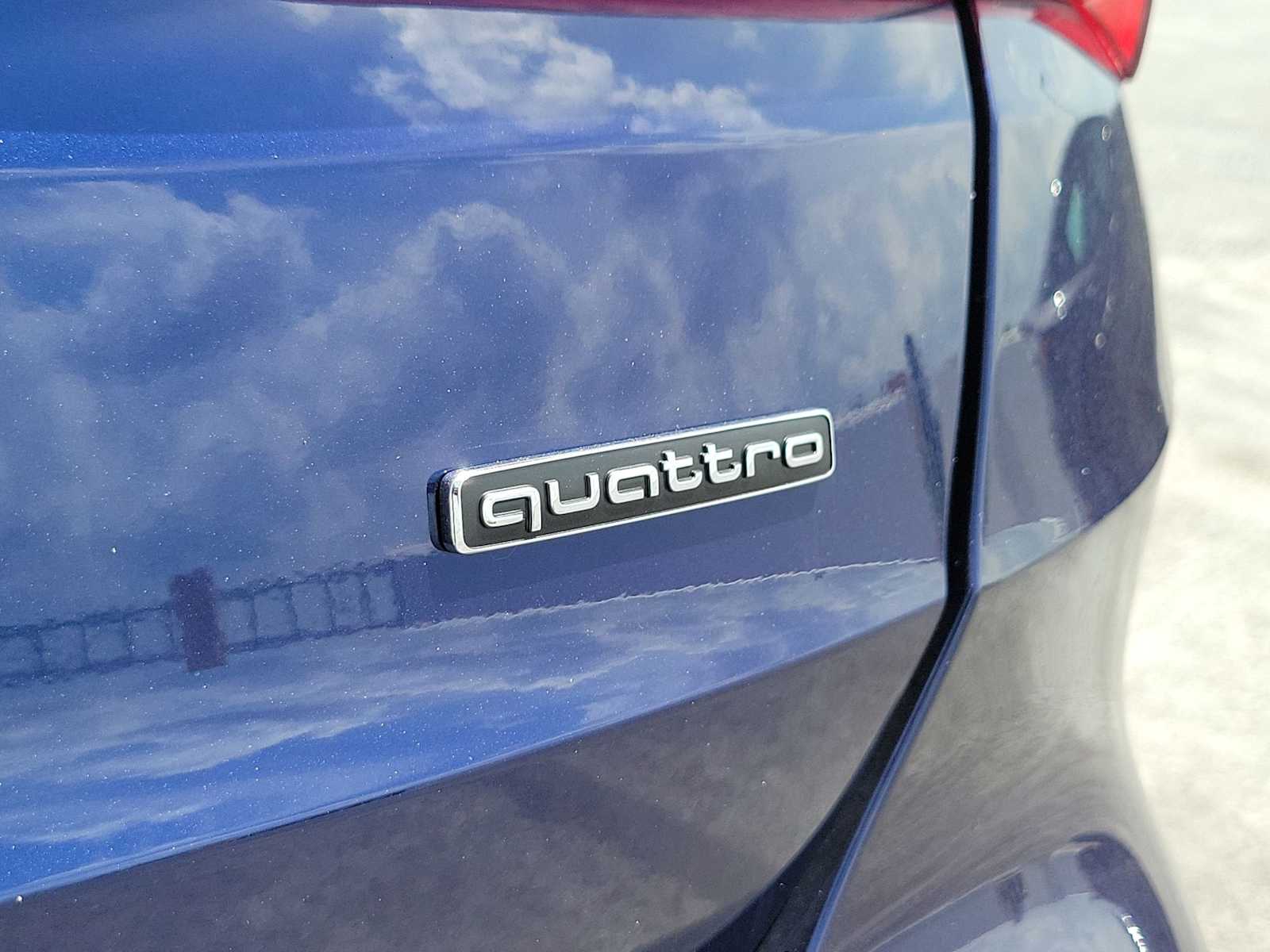Thumbnail: 2025 Audi Q3 - 11