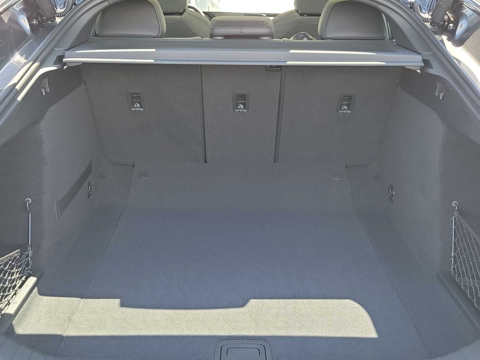 Thumbnail: 2025 Audi e-tron S - 26