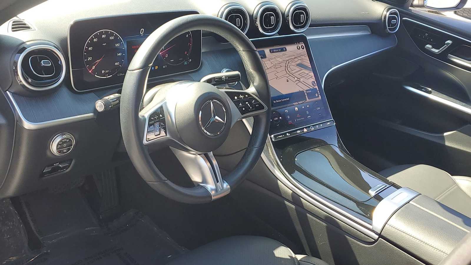 Thumbnail: 2024 Mercedes-Benz C-Class - 2