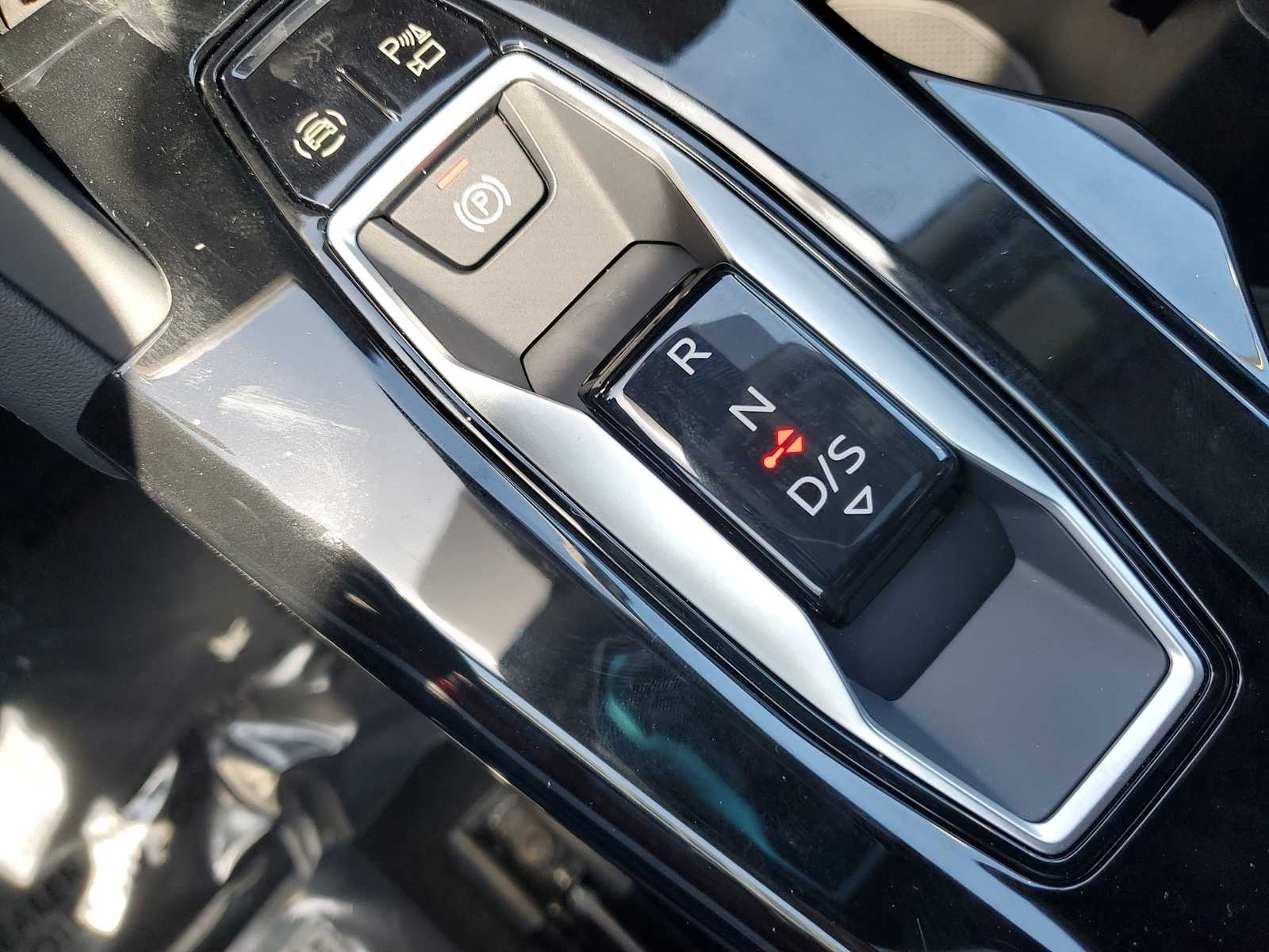 Thumbnail: 2025 Audi Q5 - 22