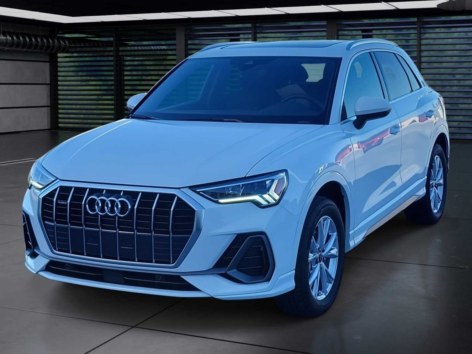 Thumbnail: 2025 Audi Q3 - 1