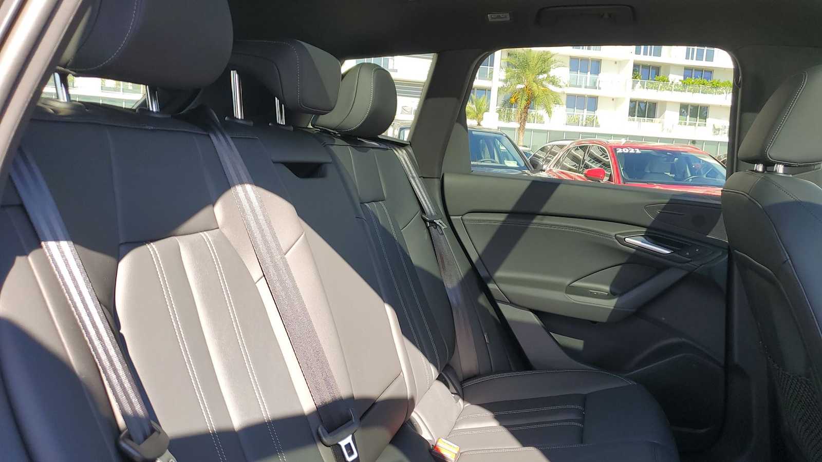 Thumbnail: 2027 Audi Q6 e-tron - 21