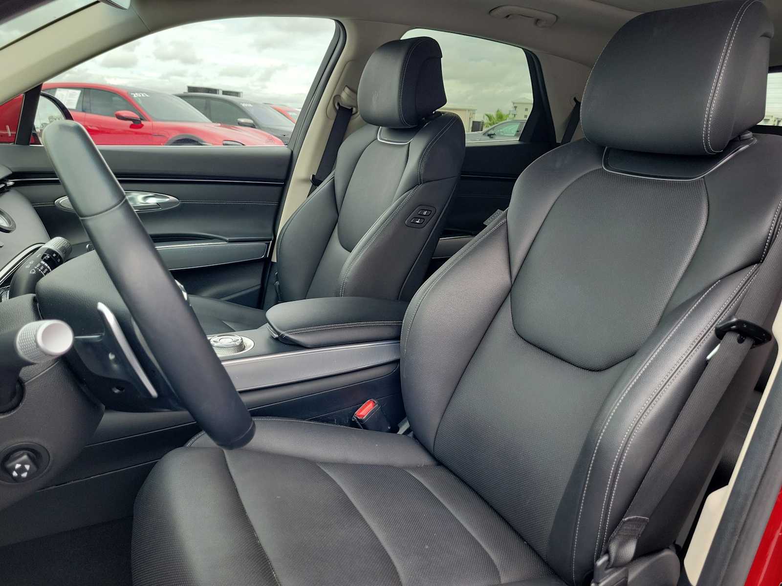 Thumbnail: 2023 Genesis GV70 - 15