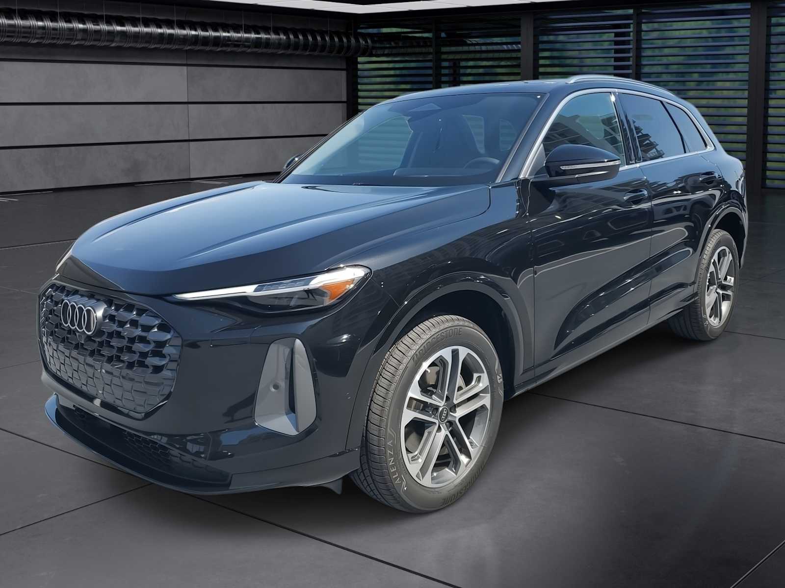 Thumbnail: 2025 Audi Q5 - 1