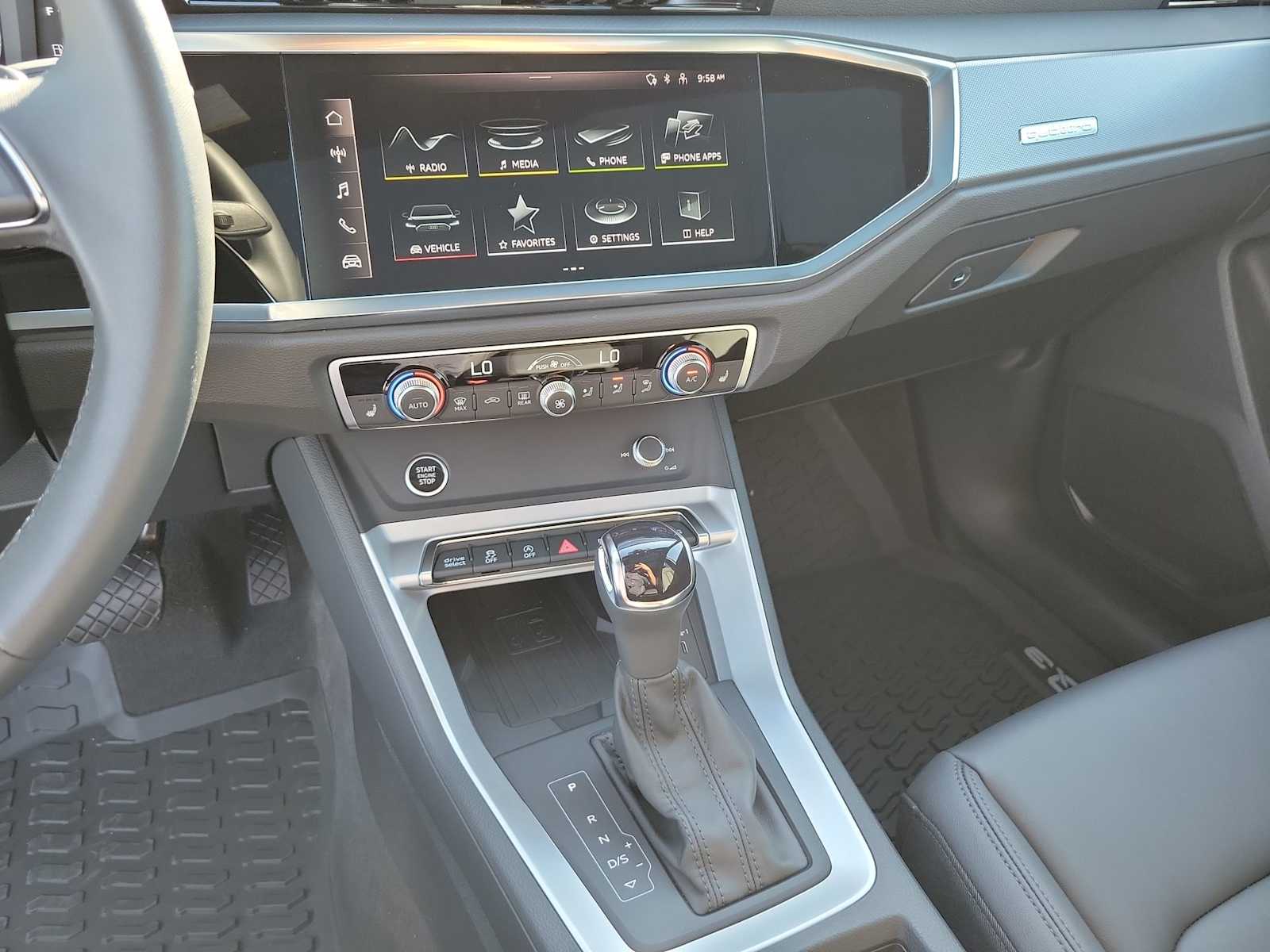 Thumbnail: 2025 Audi Q3 - 23