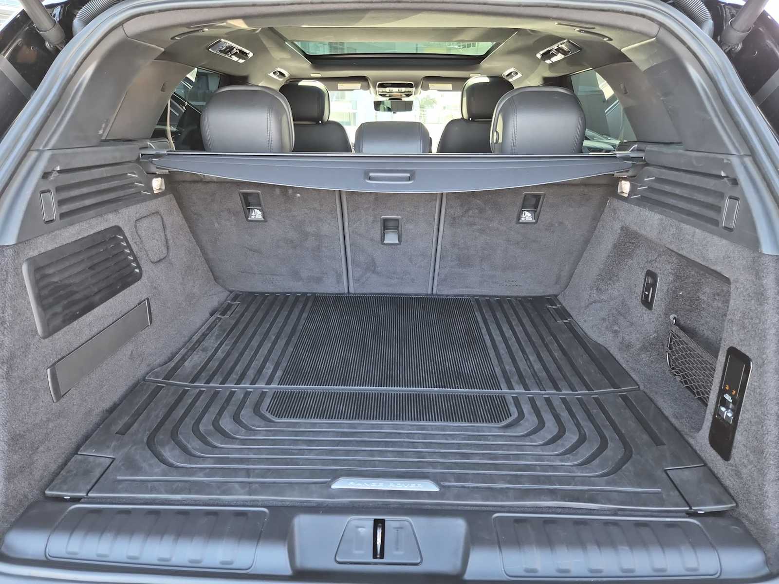 Thumbnail: 2024 Land Rover Range Rover Sport - 27