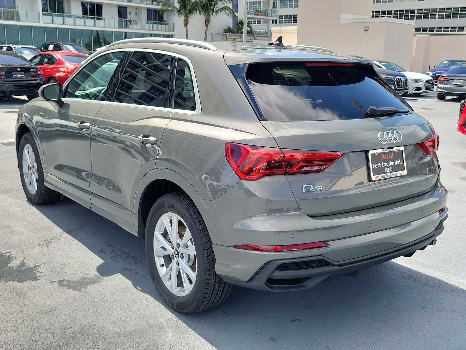 Thumbnail: 2025 Audi Q3 - 4