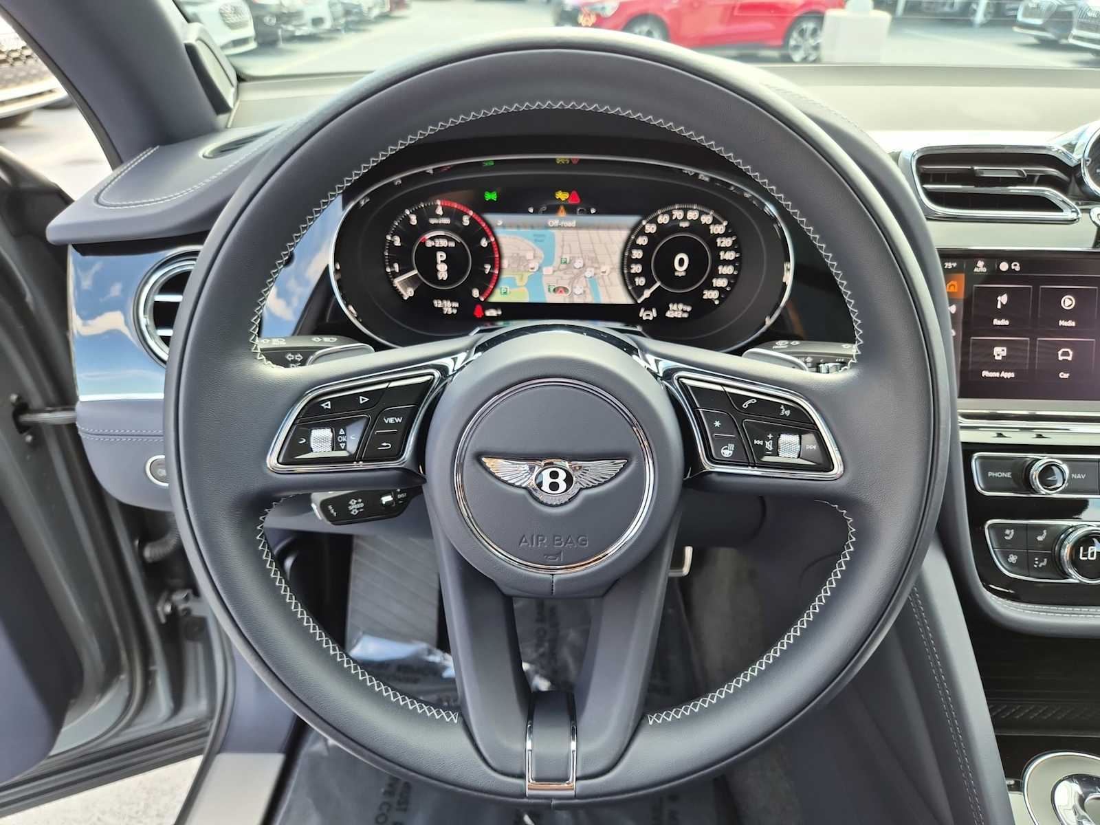 Thumbnail: 2025 Bentley Bentayga - 19