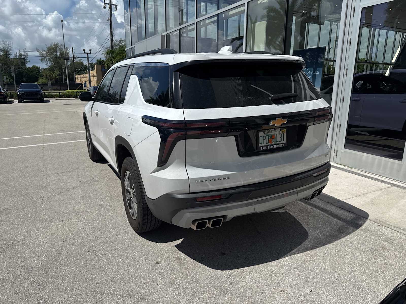 Thumbnail: 2024 Chevrolet Traverse - 3