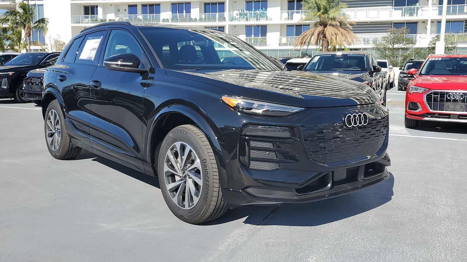 Thumbnail: 2027 Audi Q6 e-tron - 8