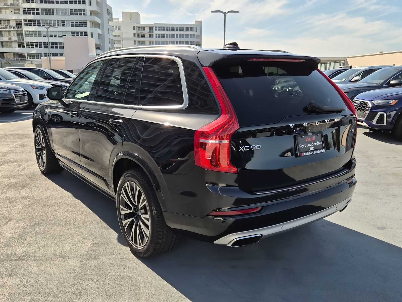 Thumbnail: 2021 Volvo XC90 - 4