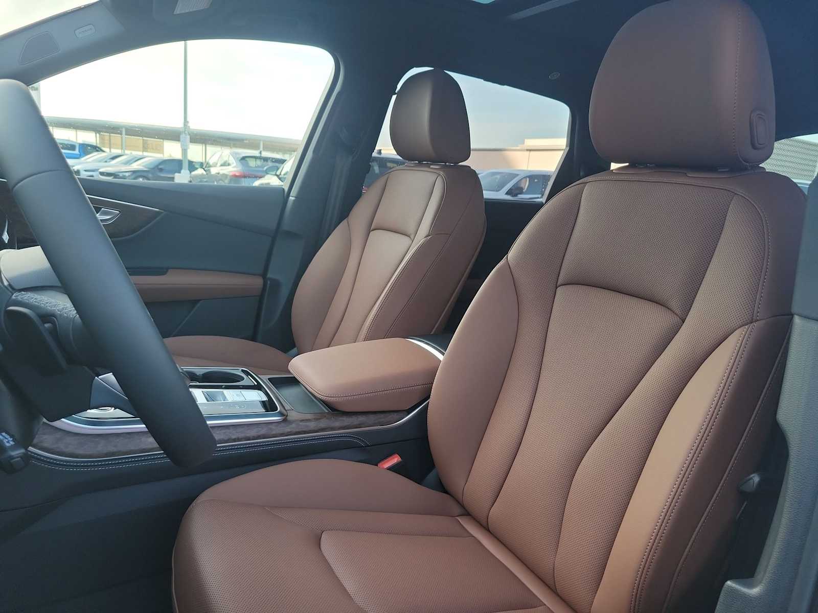 Thumbnail: 2026 Audi Q7 - 15