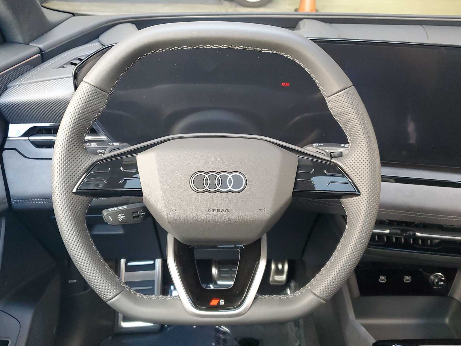 Thumbnail: 2025 Audi SQ6 e-tron - 16
