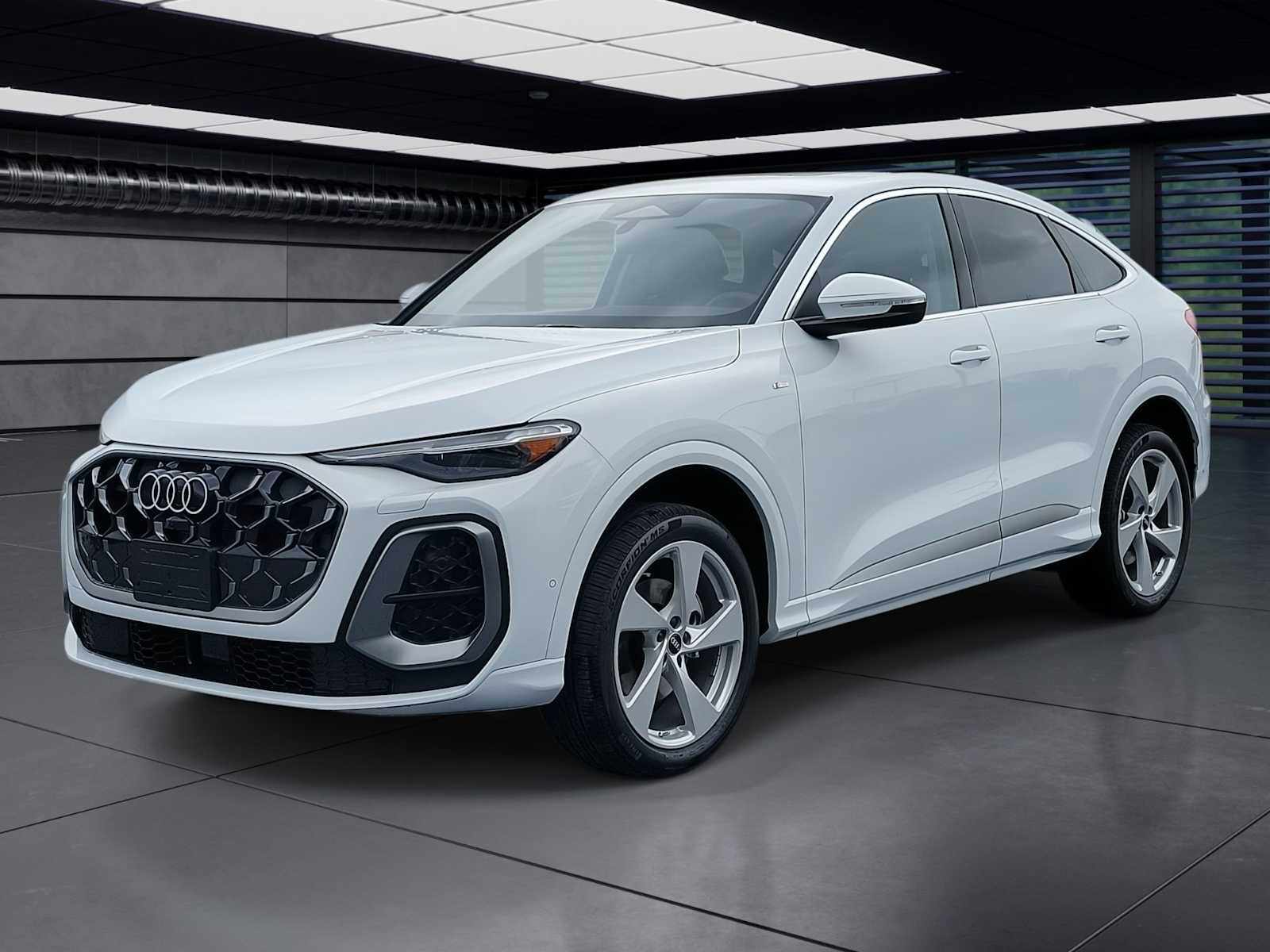 Thumbnail: 2026 Audi Q5 - 1