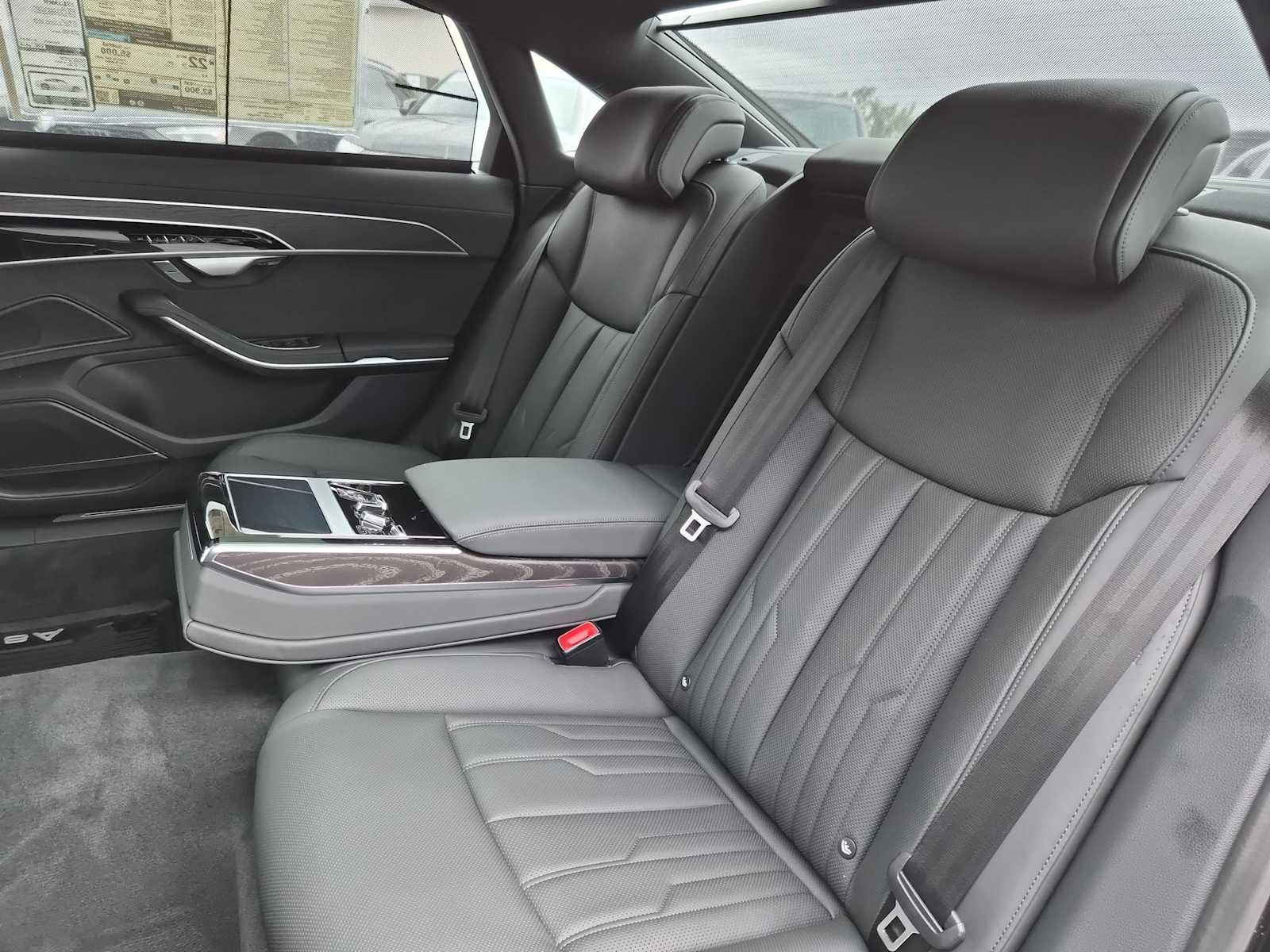 Thumbnail: 2025 Audi A8 - 19