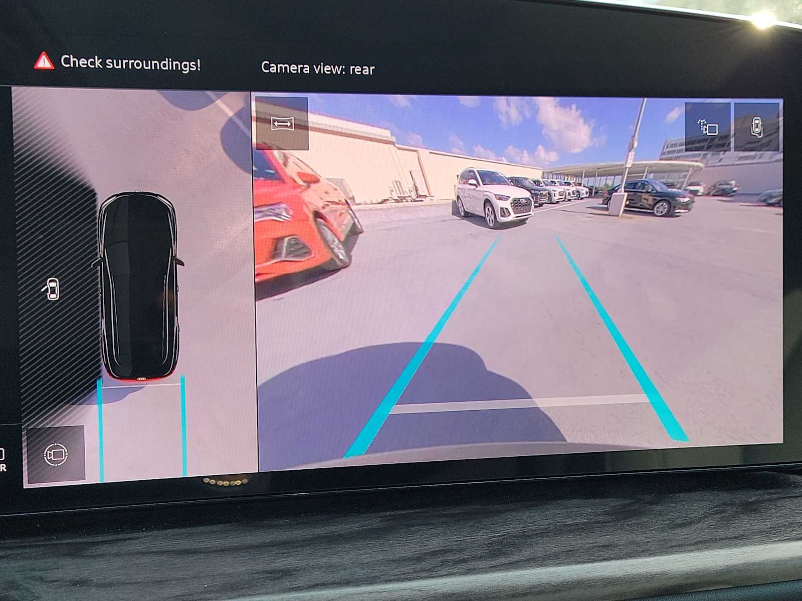 Thumbnail: 2025 Audi Q5 - 24