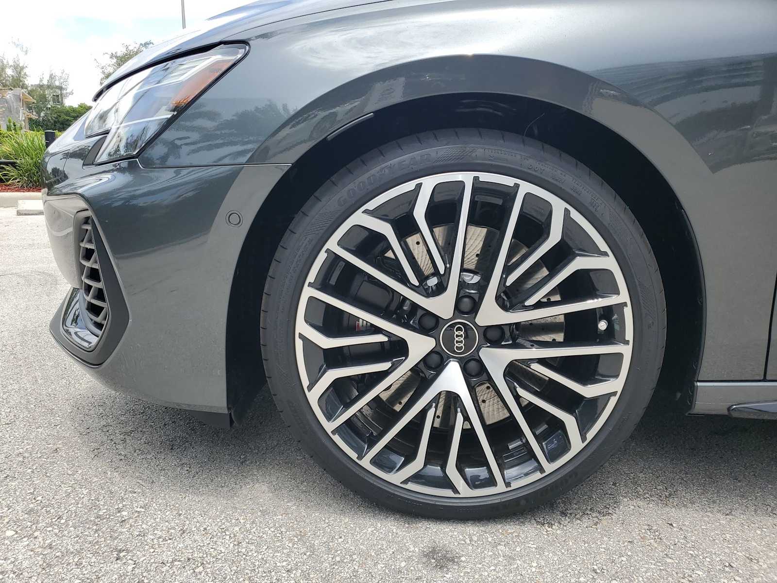 Thumbnail: 2025 Audi S3 - 10