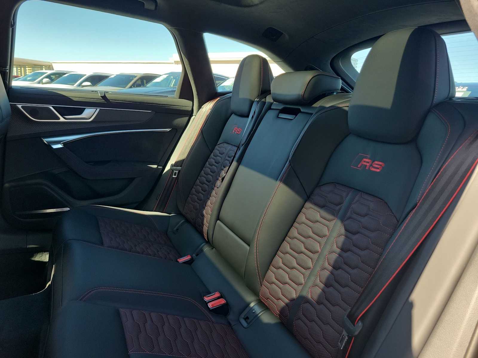 Thumbnail: 2026 Audi RS 6 - 19