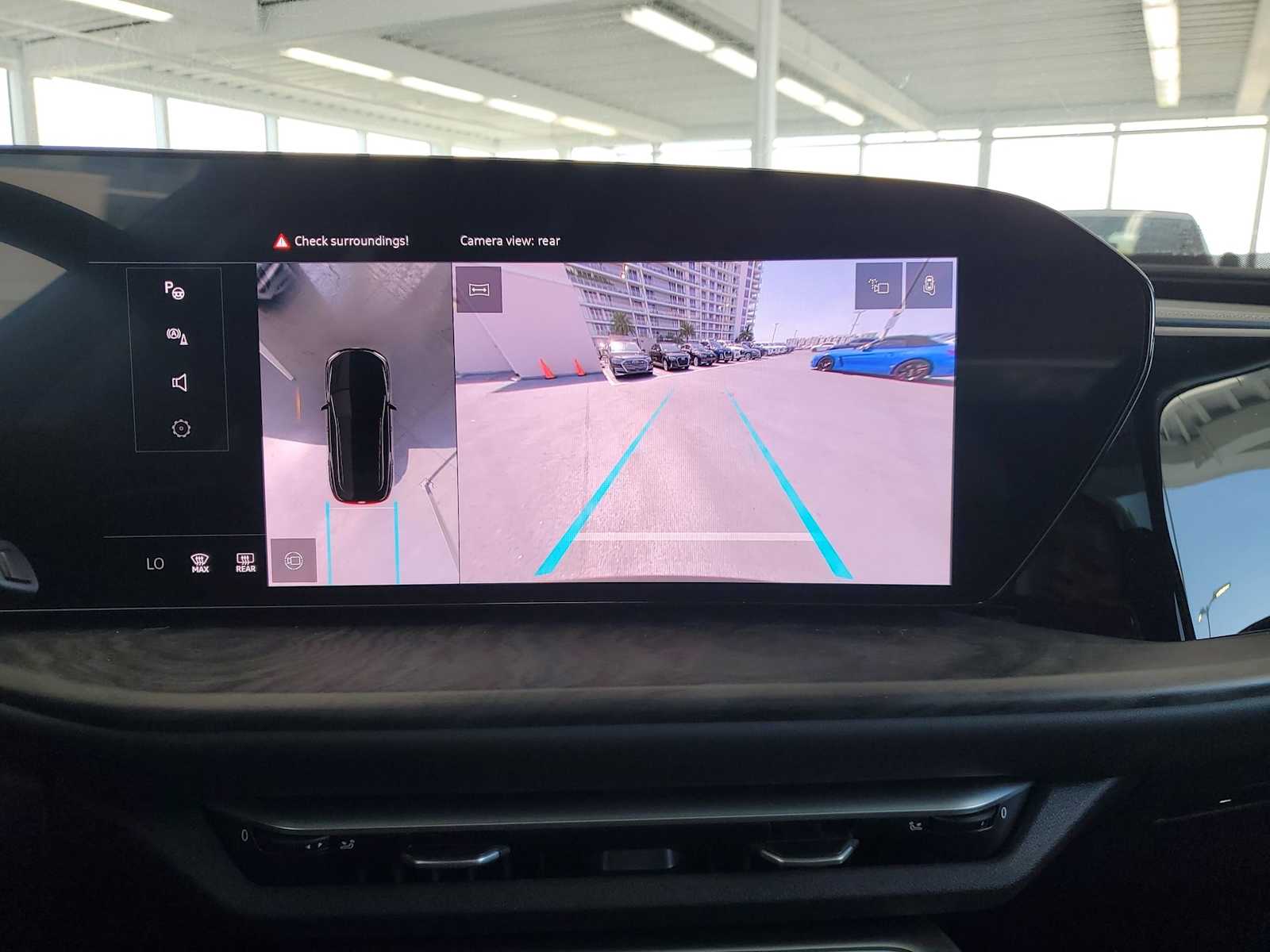 Thumbnail: 2025 Audi Q5 - 21