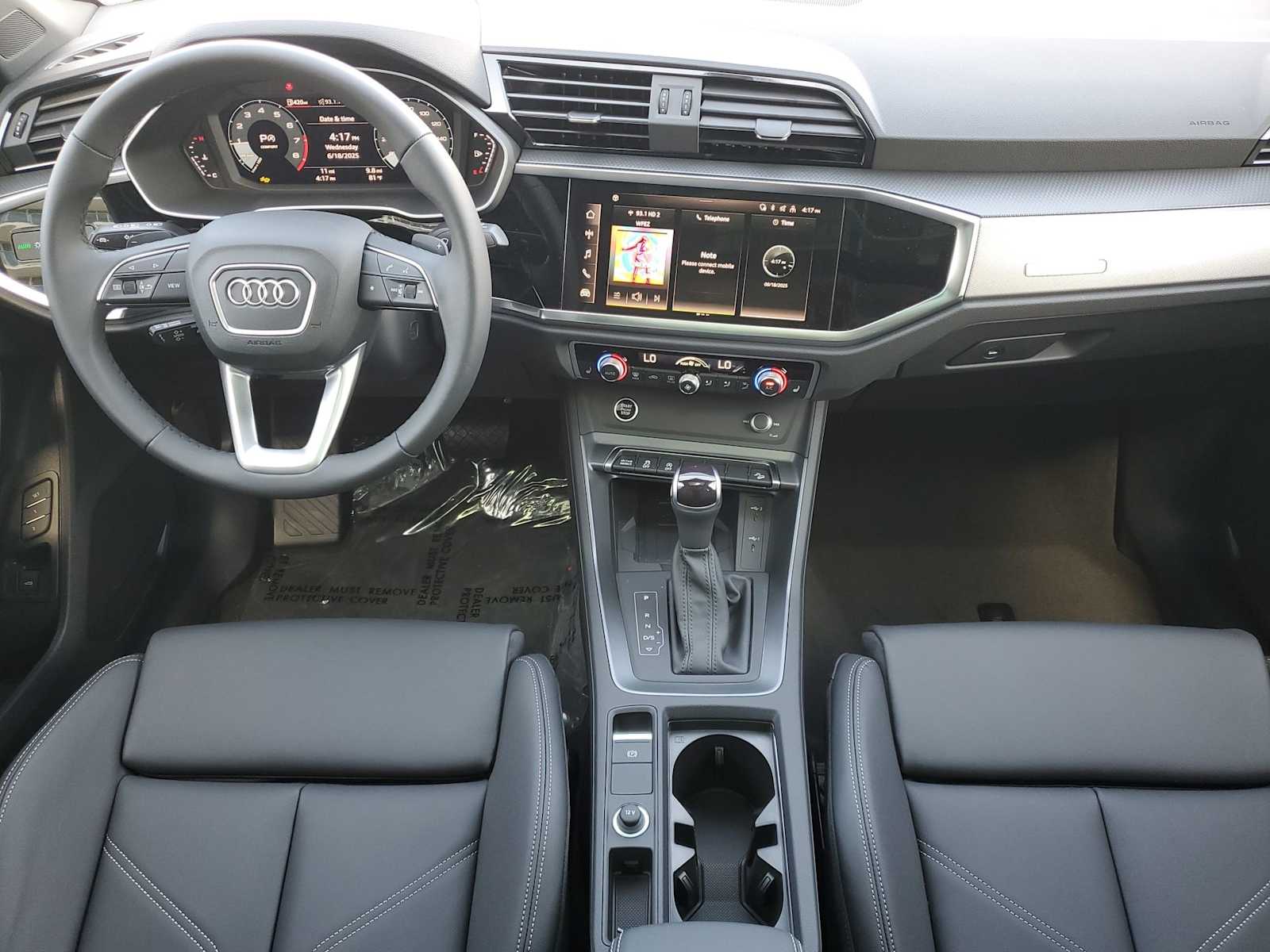 Thumbnail: 2025 Audi Q3 - 11