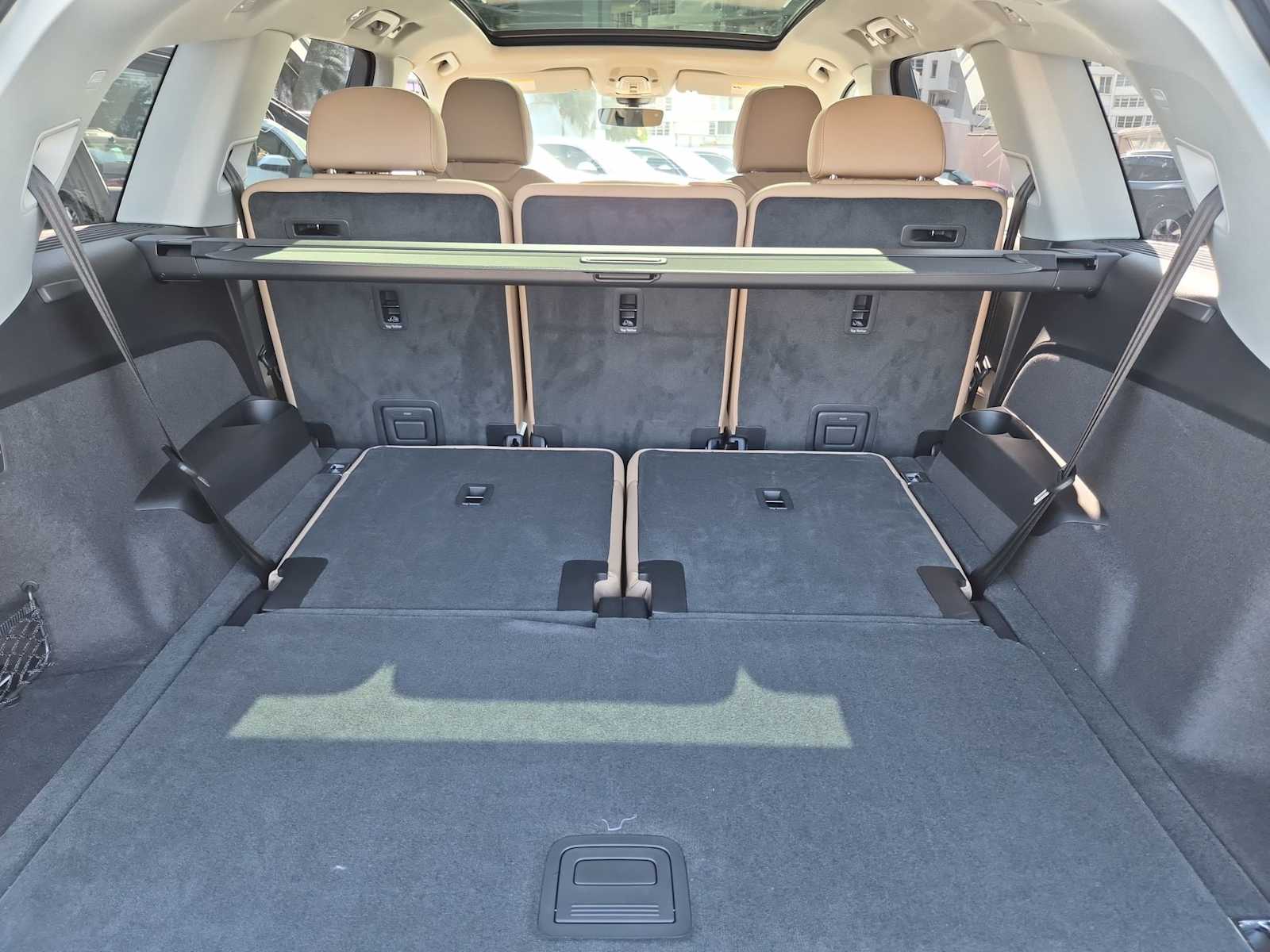 Thumbnail: 2026 Audi Q7 - 27