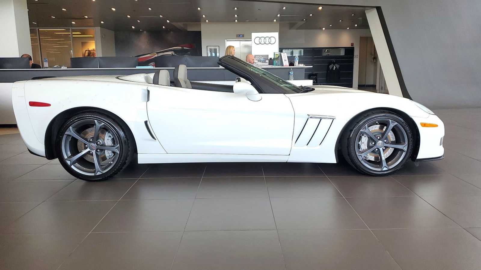 Thumbnail: 2012 Chevrolet Corvette - 6