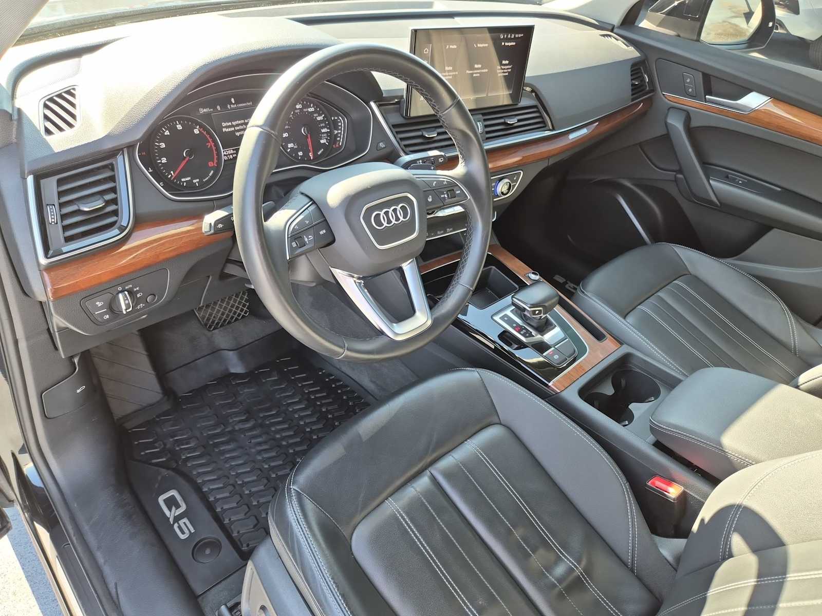 Thumbnail: 2023 Audi Q5 - 2