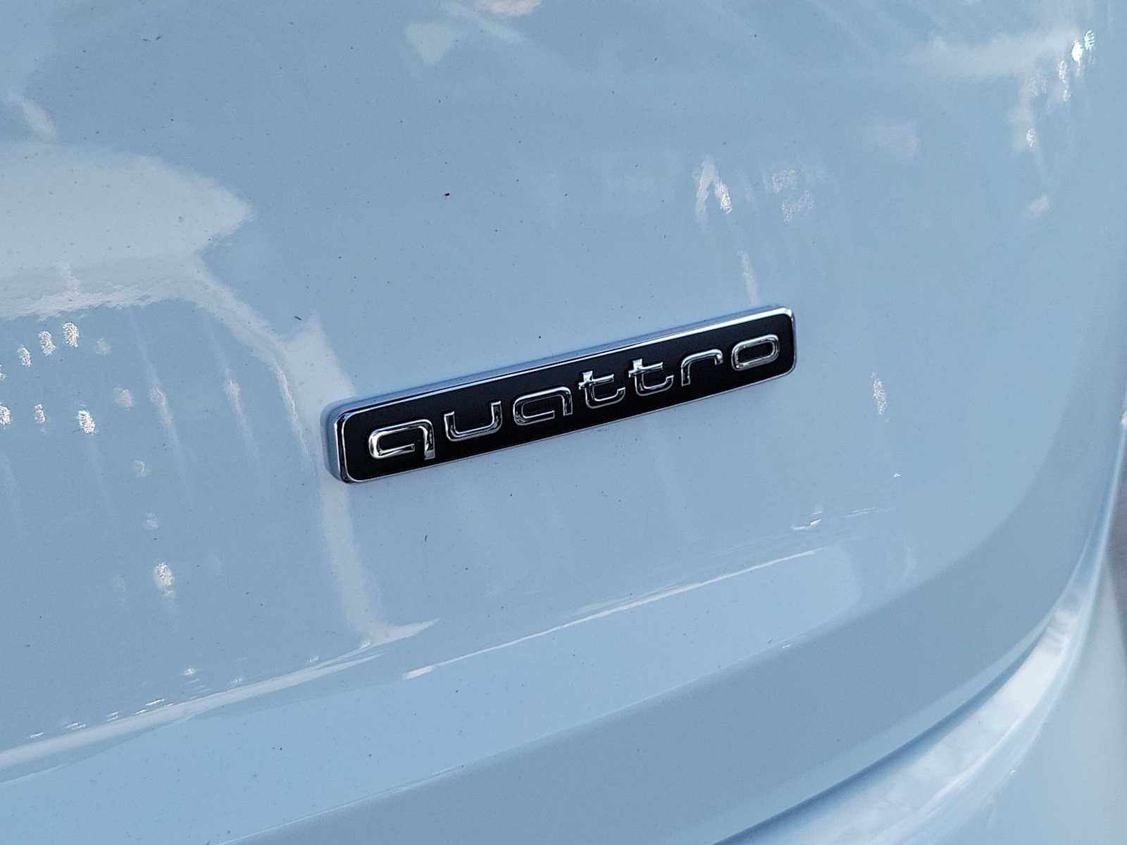 Thumbnail: 2026 Audi Q7 - 11