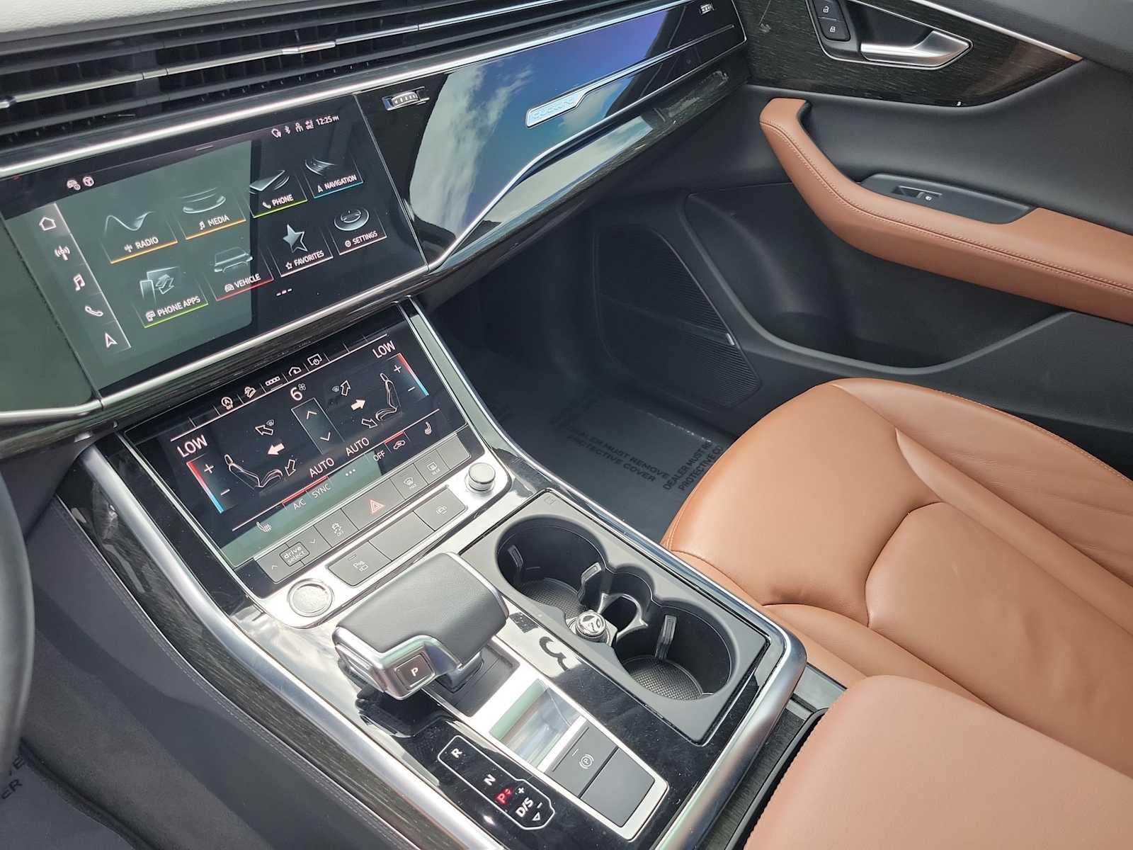 Thumbnail: 2023 Audi Q7 - 25