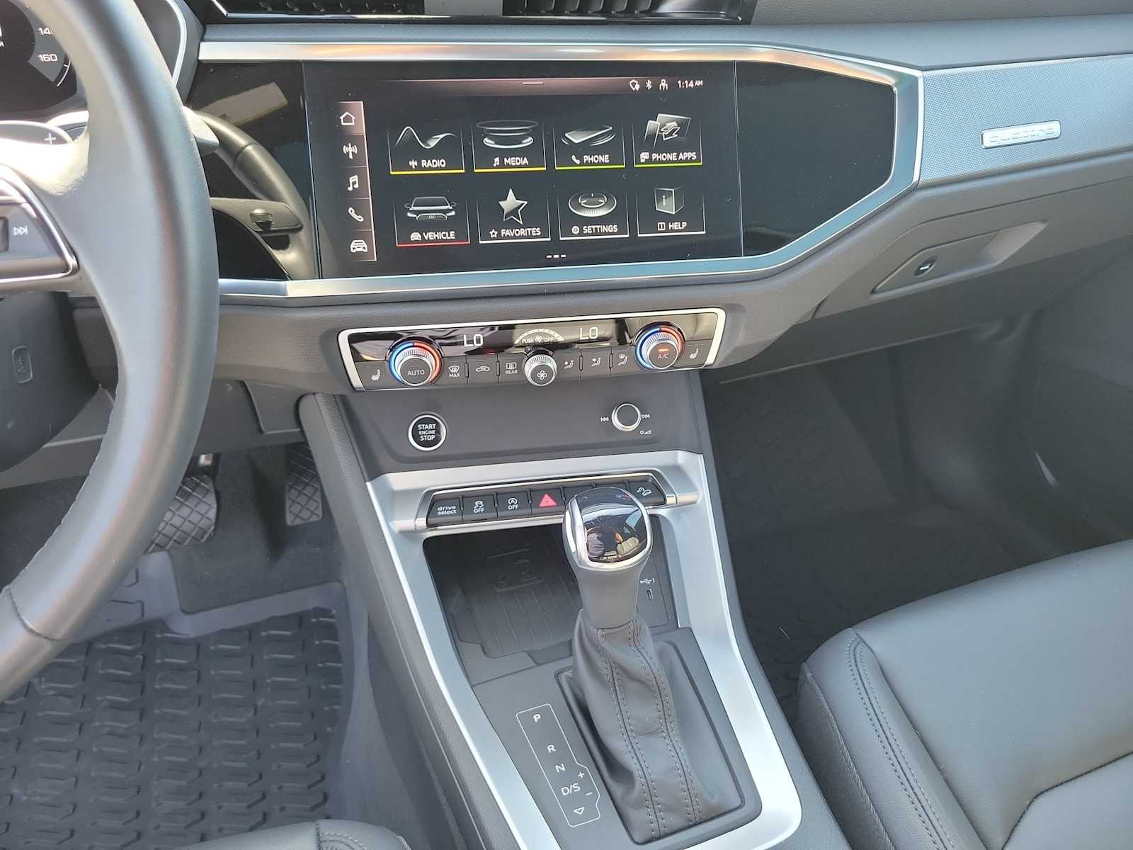 Thumbnail: 2024 Audi Q3 - 23