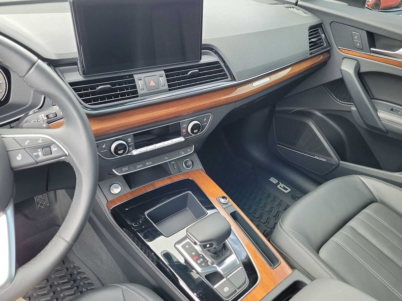 Thumbnail: 2023 Audi Q5 - 23