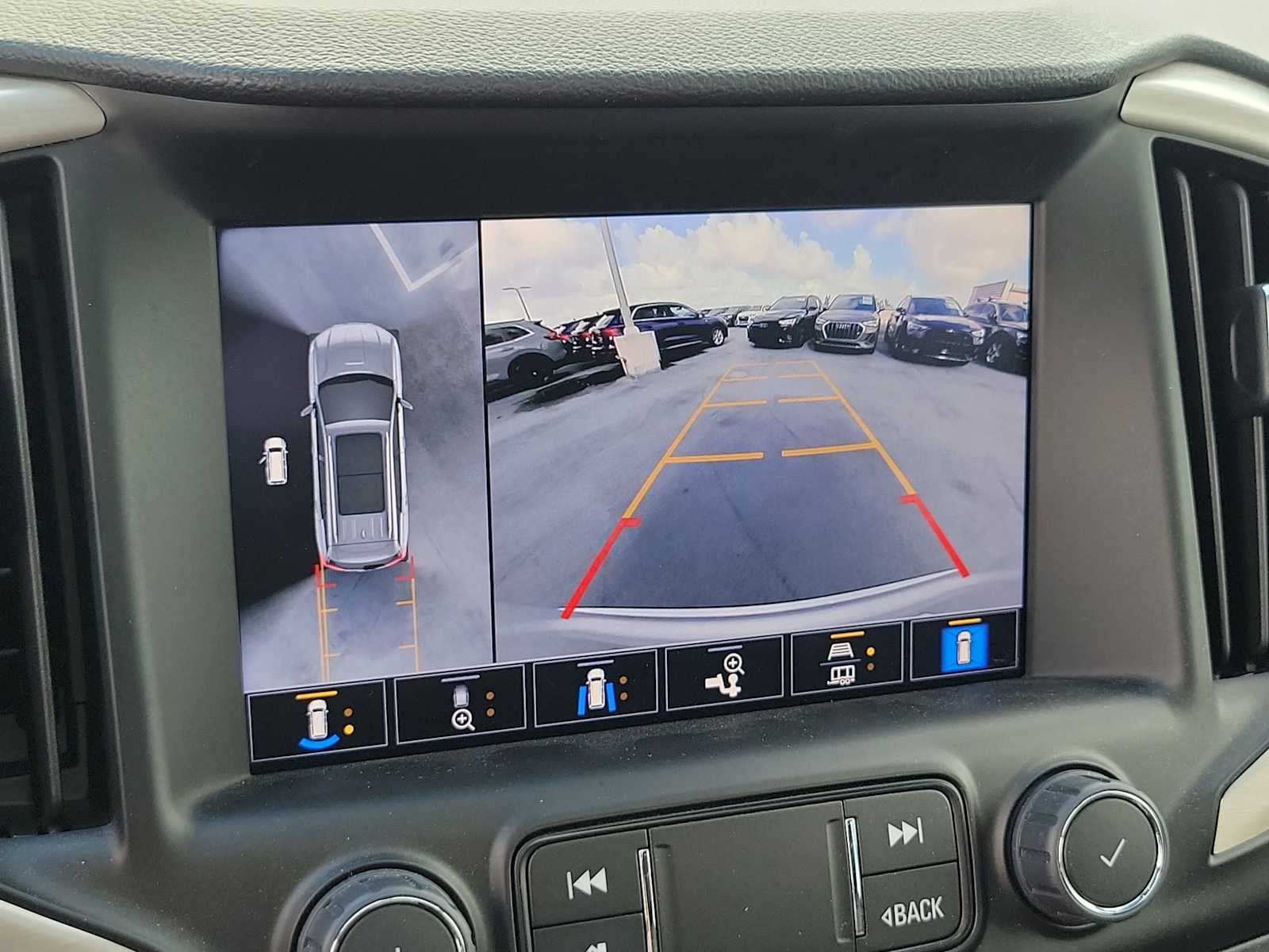 Thumbnail: 2022 GMC Terrain - 24