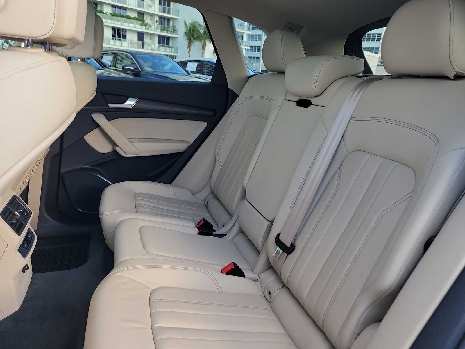 Thumbnail: 2023 Audi Q5 - 19