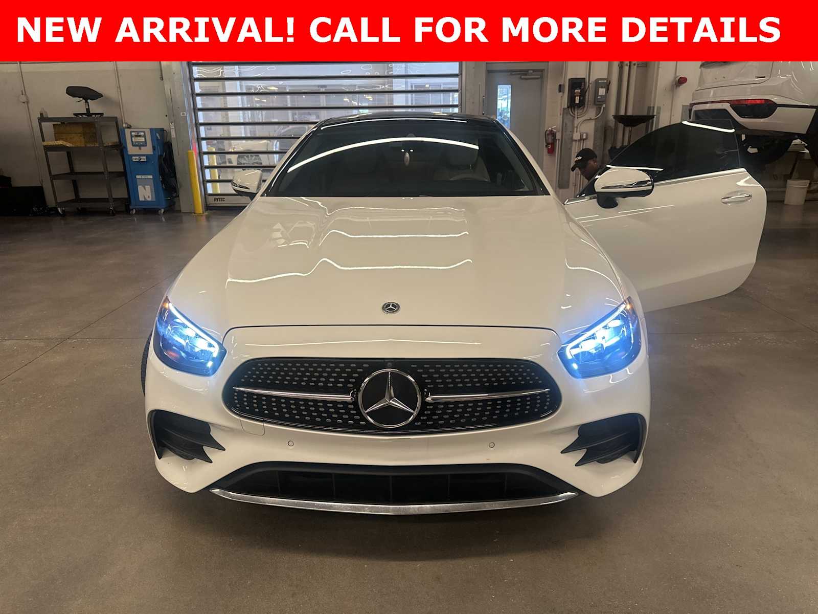 Thumbnail: 2022 Mercedes-Benz E-Class - 2