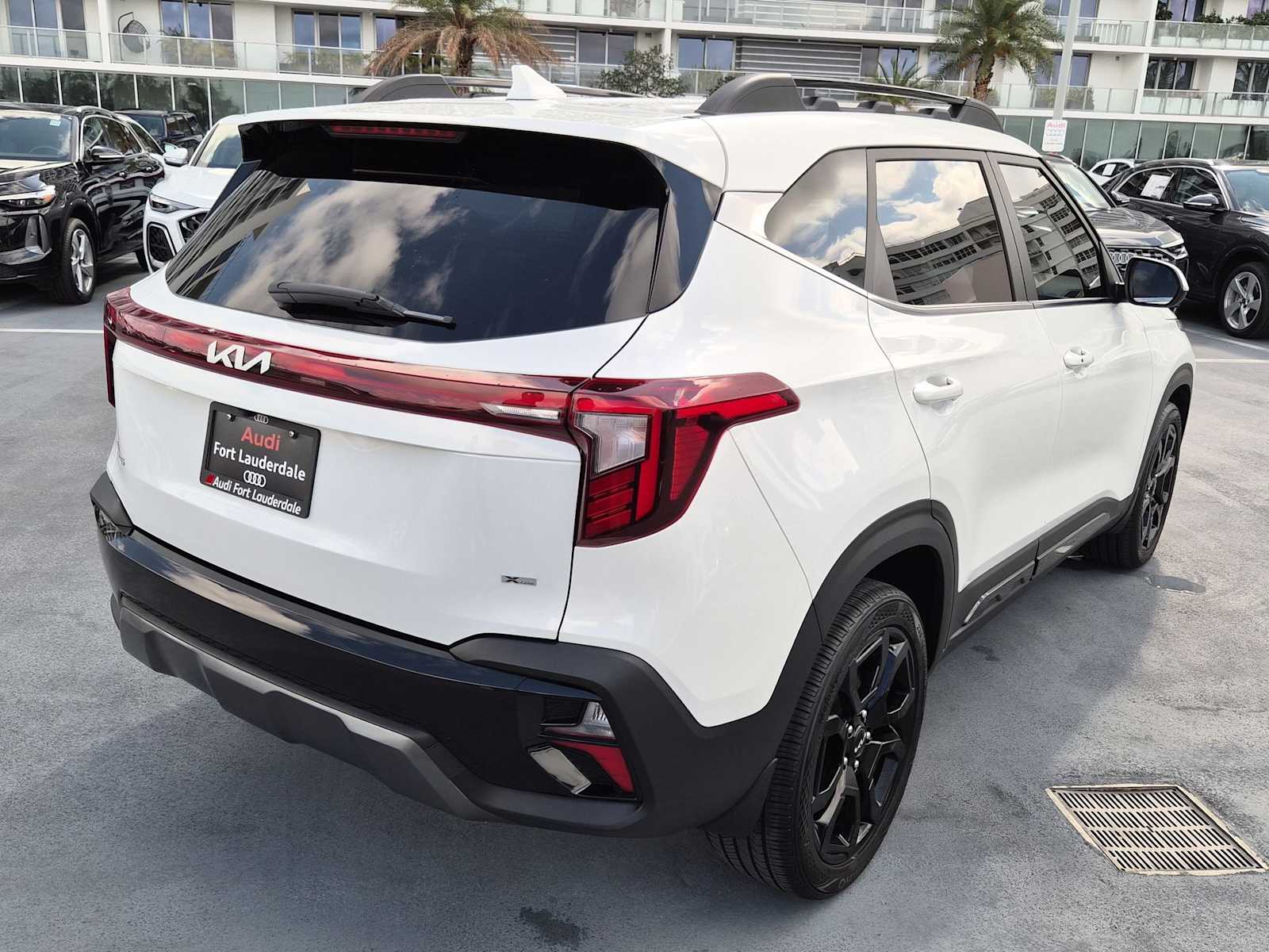 Thumbnail: 2024 Kia Seltos - 6