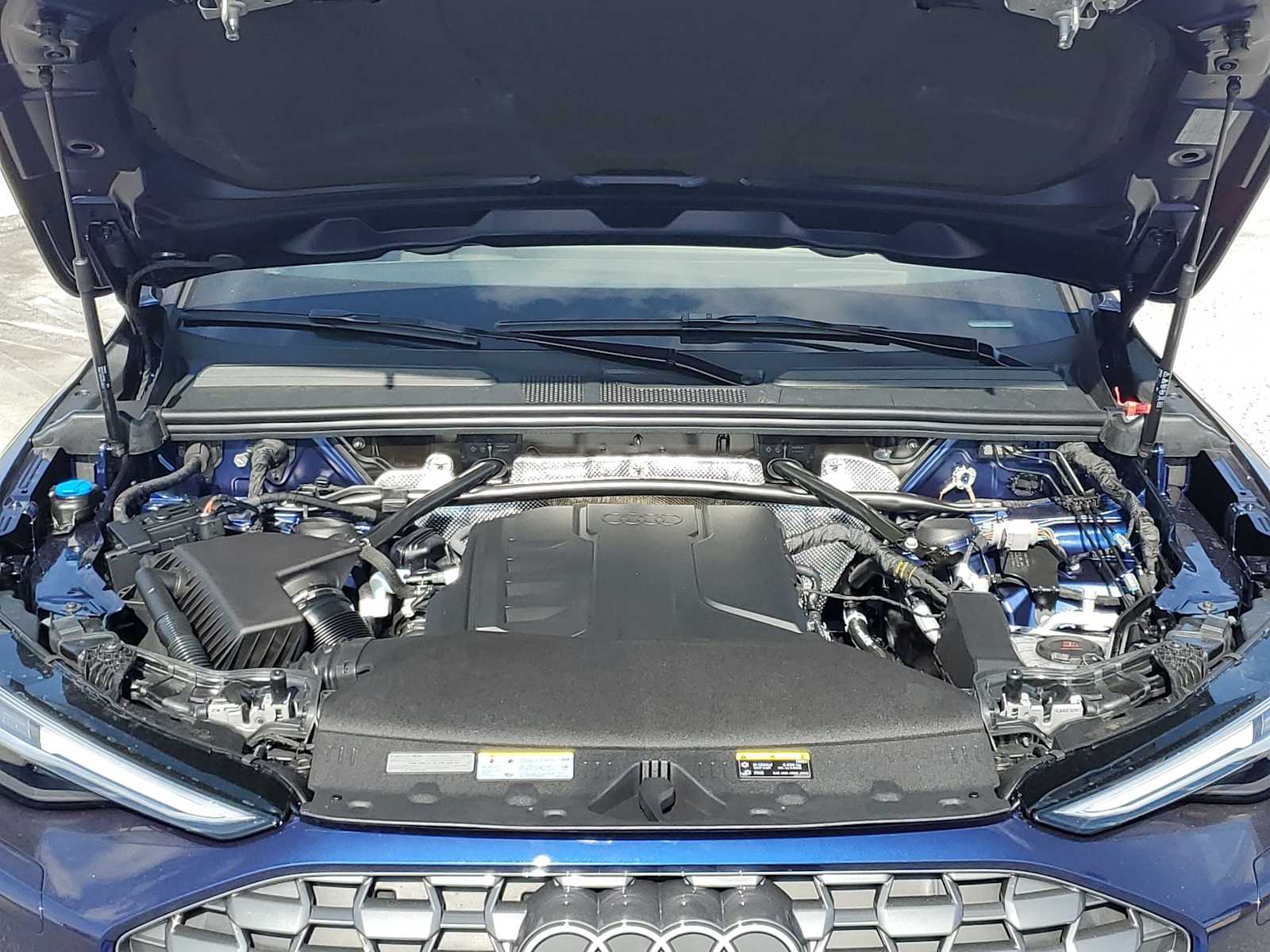 Thumbnail: 2025 Audi Q5 - 13