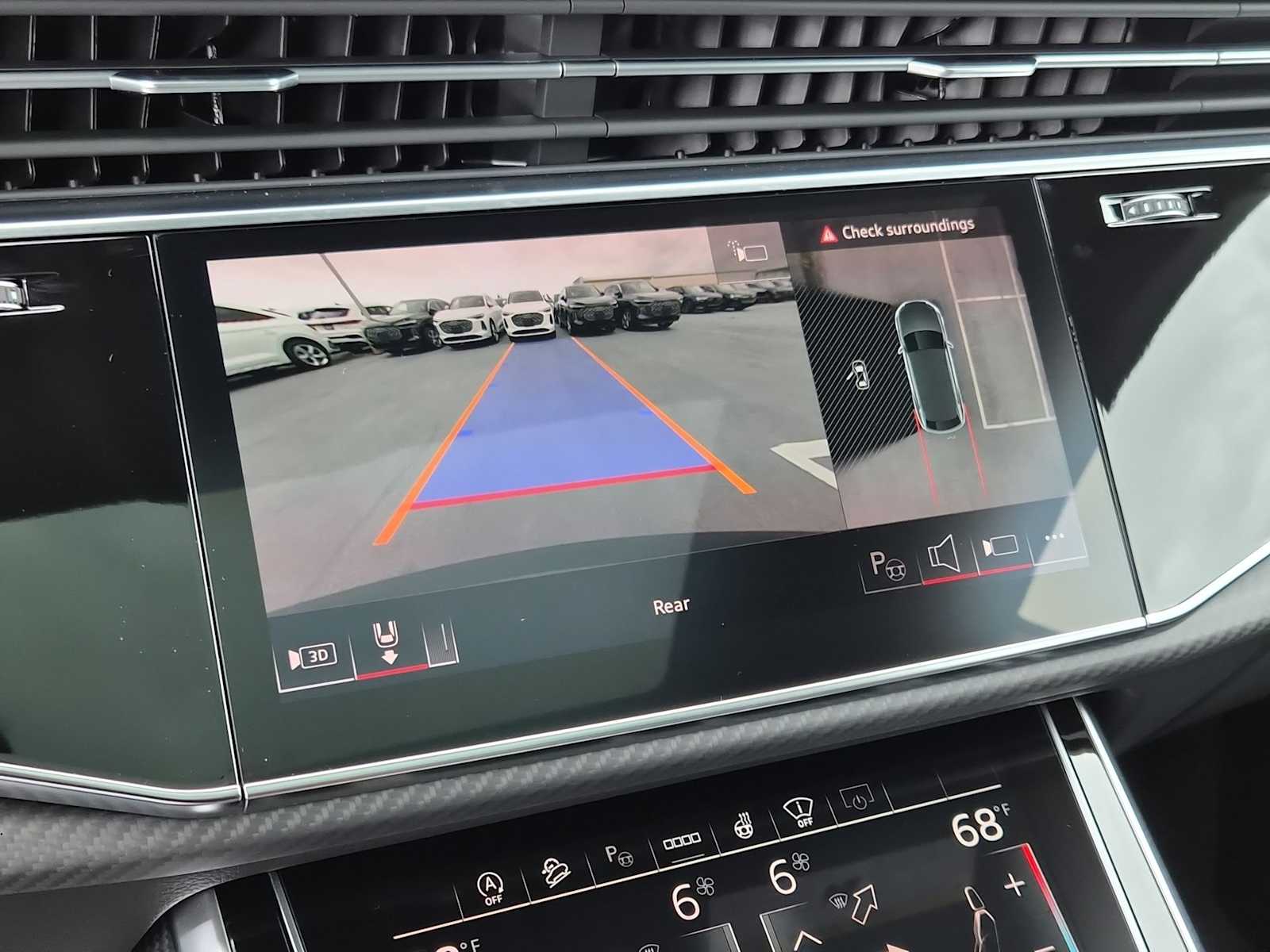 Thumbnail: 2026 Audi SQ8 - 24