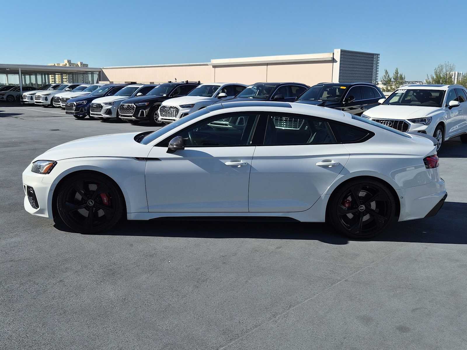 Thumbnail: 2023 Audi RS 5 - 3