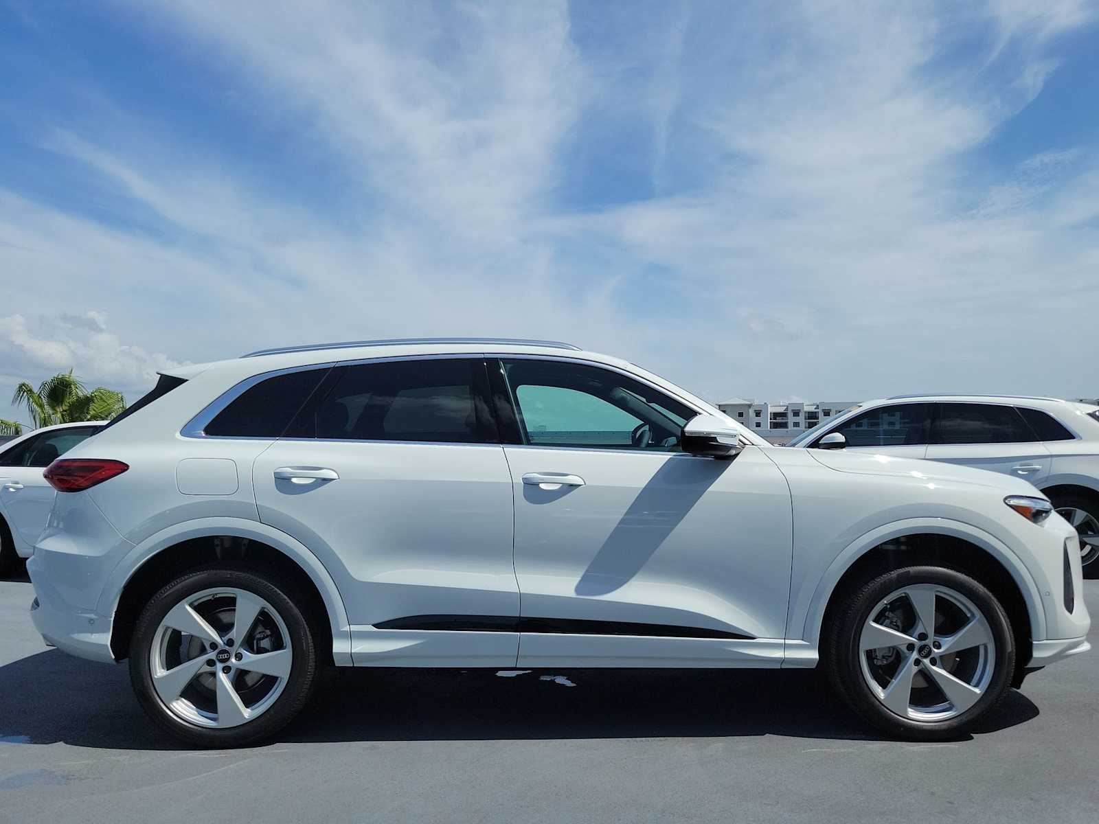 Thumbnail: 2026 Audi Q5 - 7