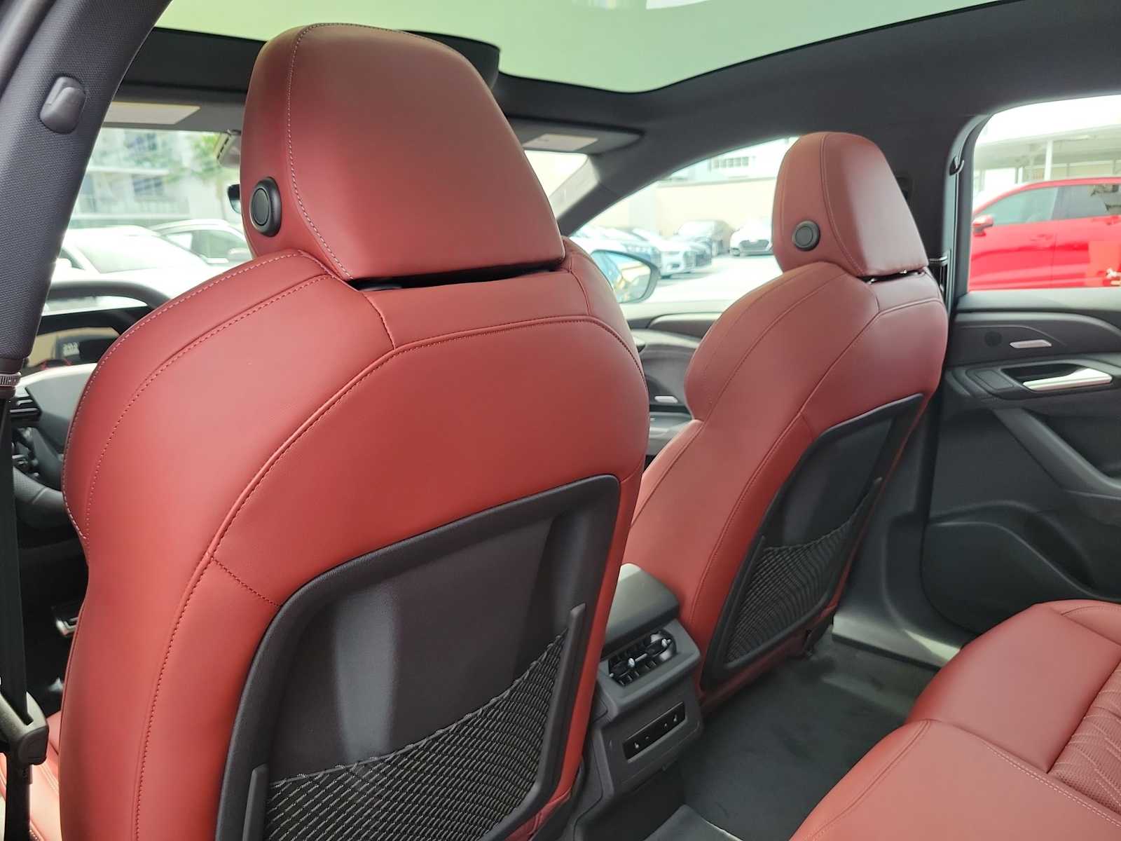 Thumbnail: 2025 Audi e-tron S - 17