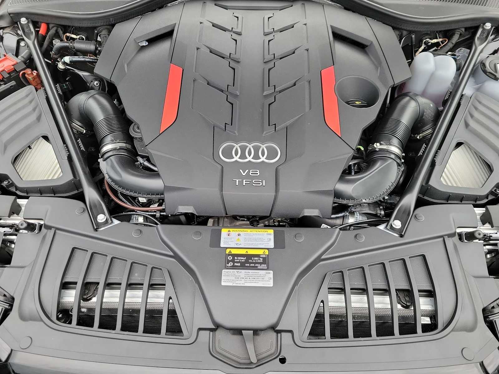 Thumbnail: 2025 Audi S8 - 9