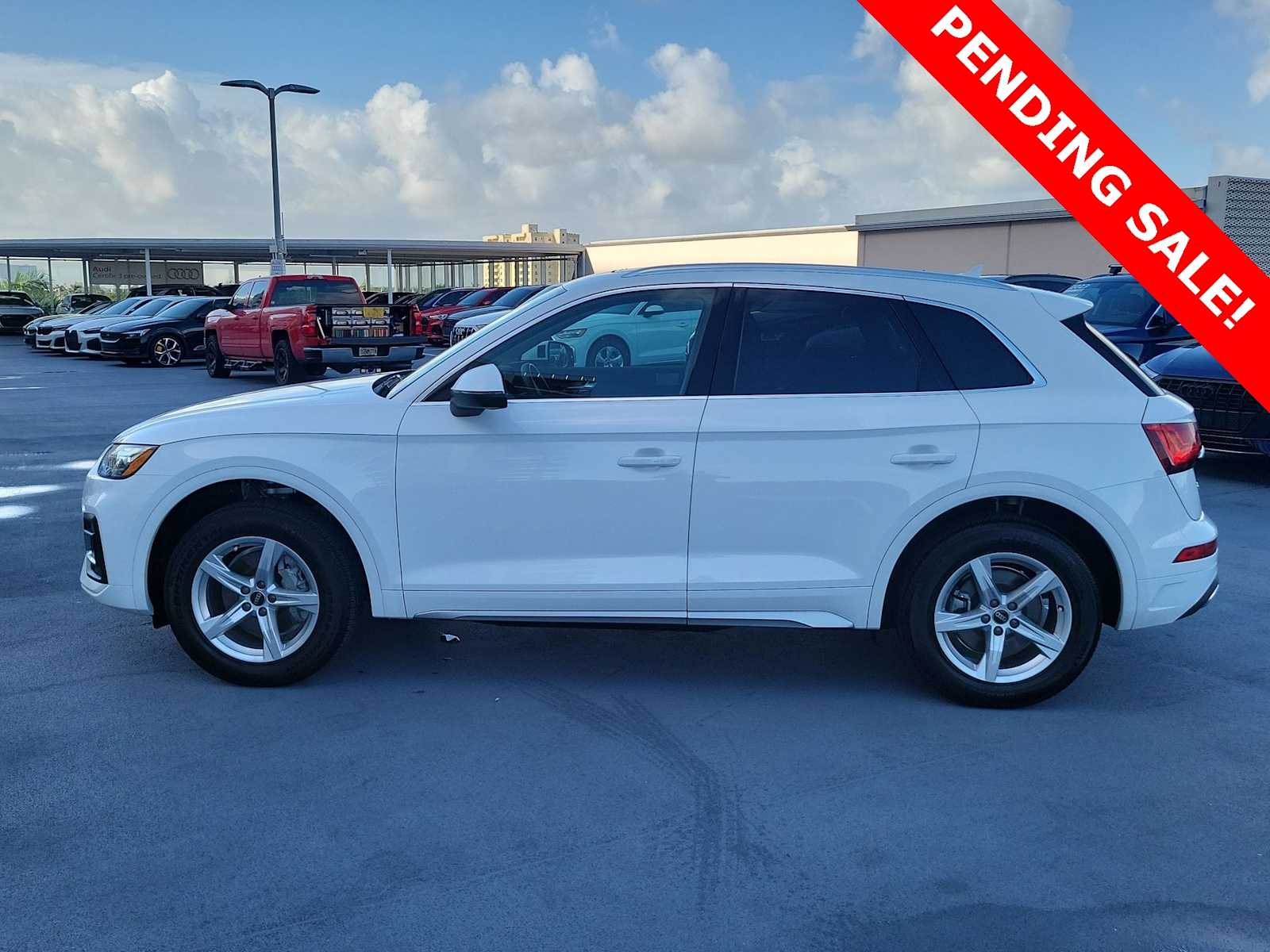 Thumbnail: 2023 Audi Q5 - 3