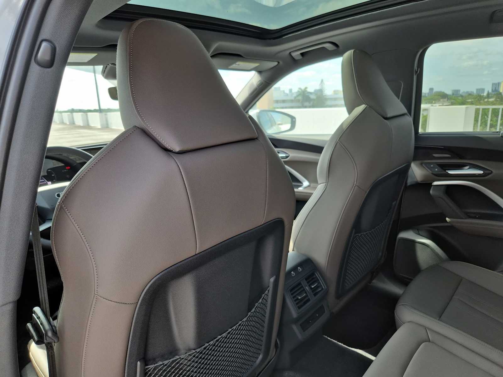 Thumbnail: 2025 Audi Q5 - 17