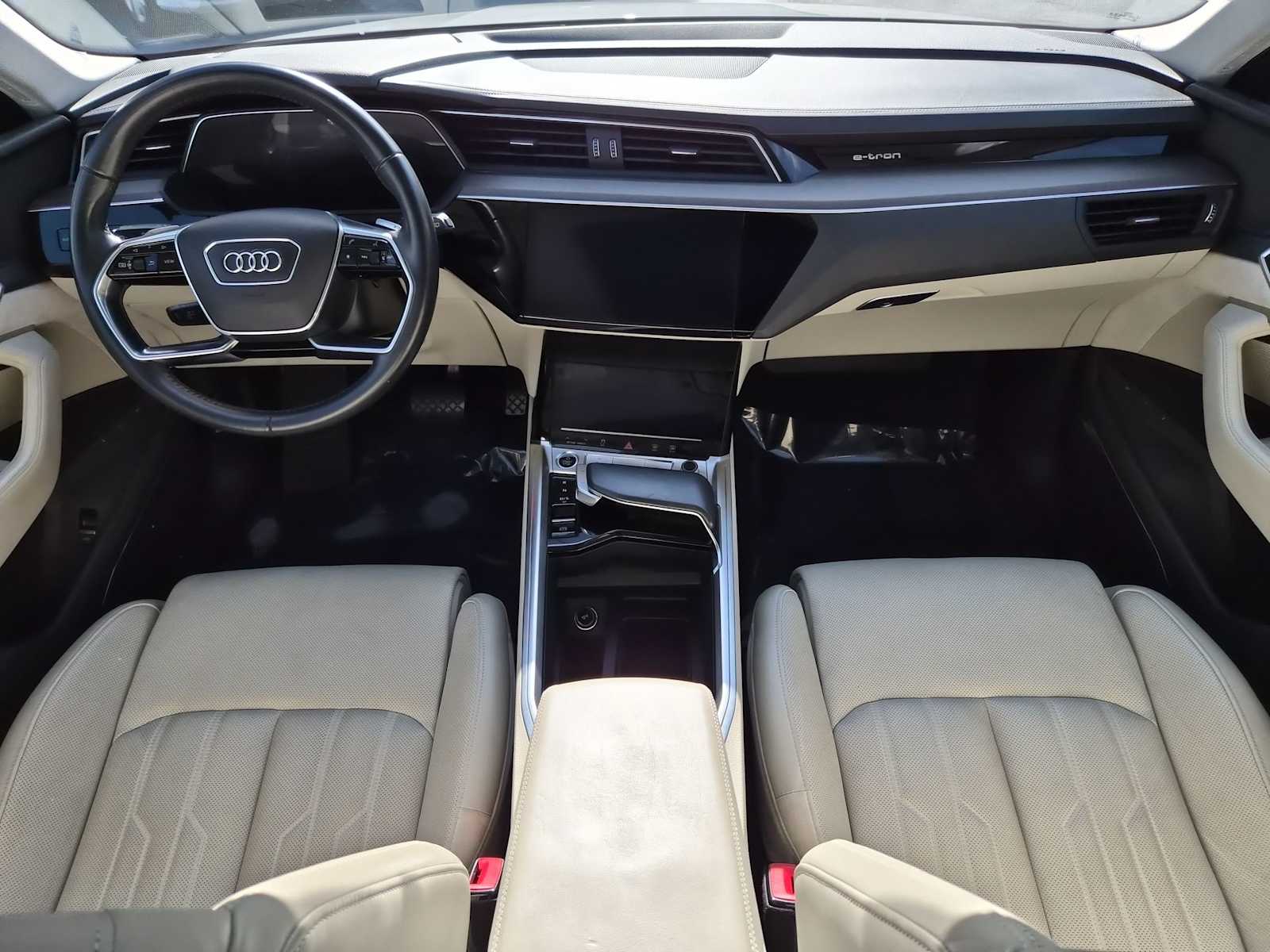 Thumbnail: 2021 Audi e-tron - 14