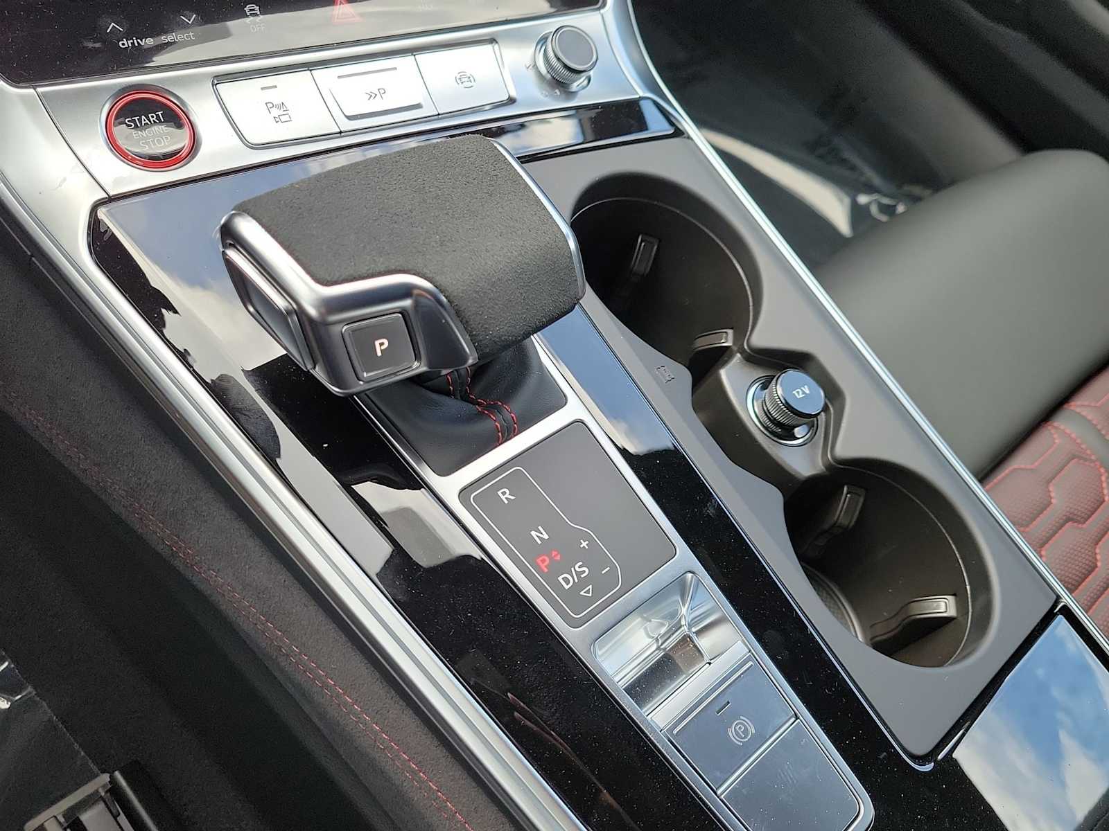 Thumbnail: 2025 Audi RS 7 - 17