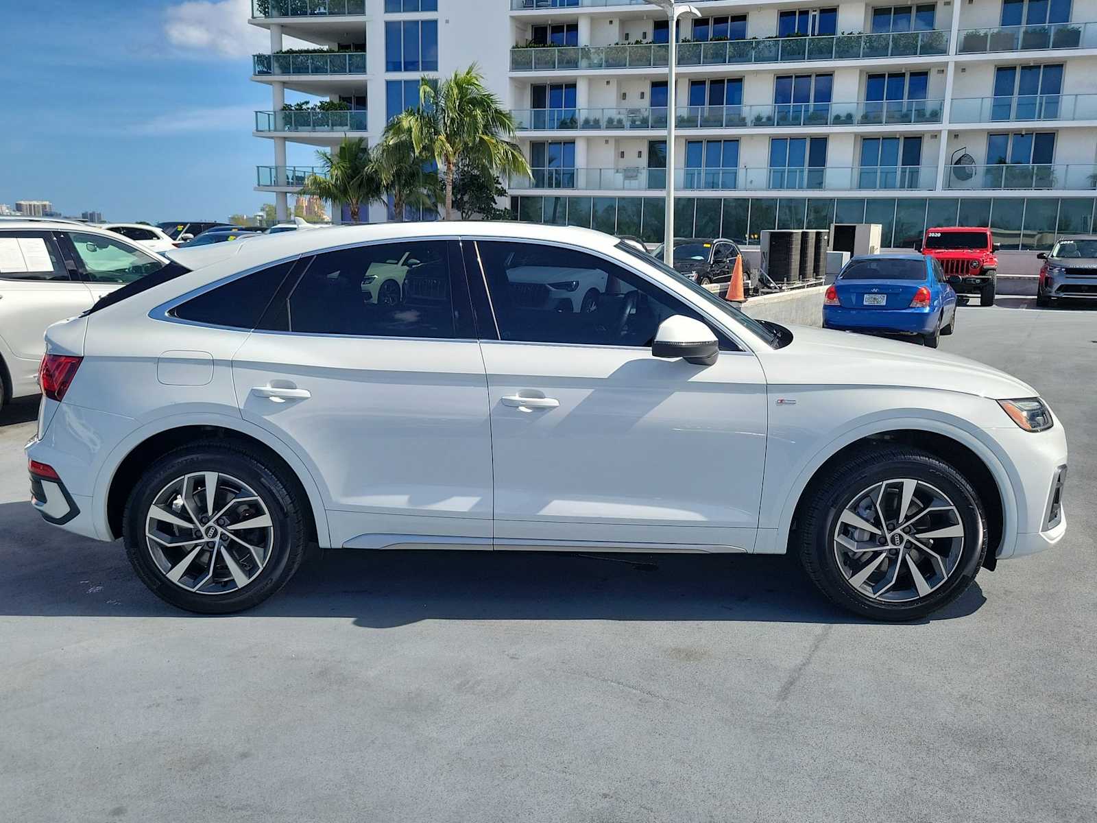 Thumbnail: 2021 Audi Q5 - 7