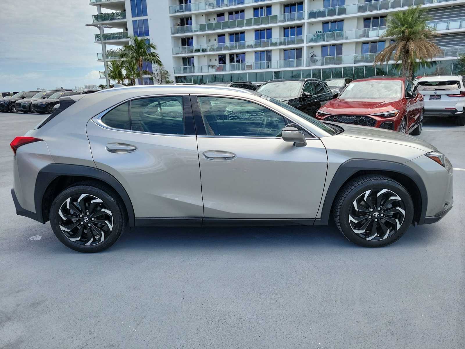 Thumbnail: 2021 Lexus UX - 7