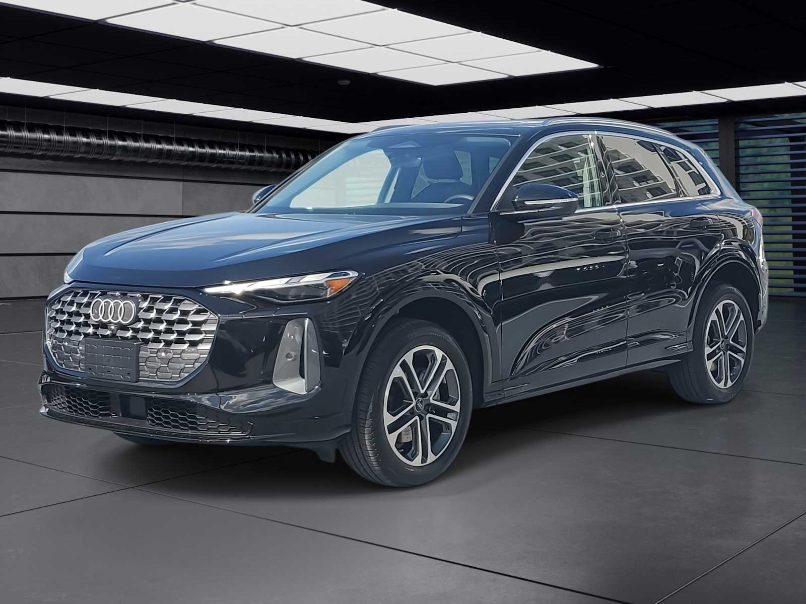 Thumbnail: 2025 Audi Q5 - 1